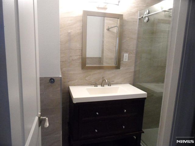 276 Prospect Street, East Orange, NJ 07017