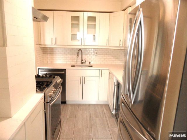 276 Prospect Street, East Orange, NJ 07017