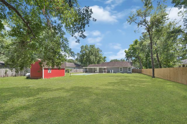 18931 Iris Ln Lane, Porter, TX 77365
