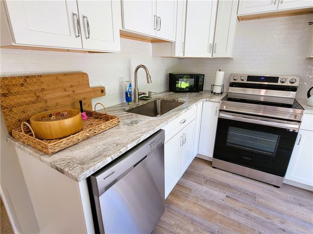 129 Connection Street, Newport, RI 02840
