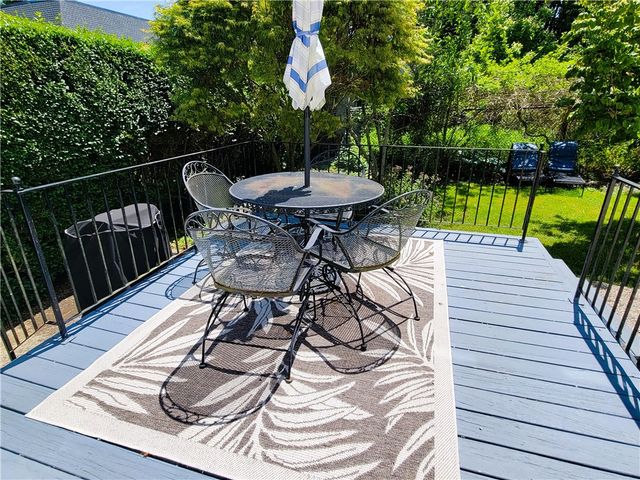 129 Connection Street, Newport, RI 02840