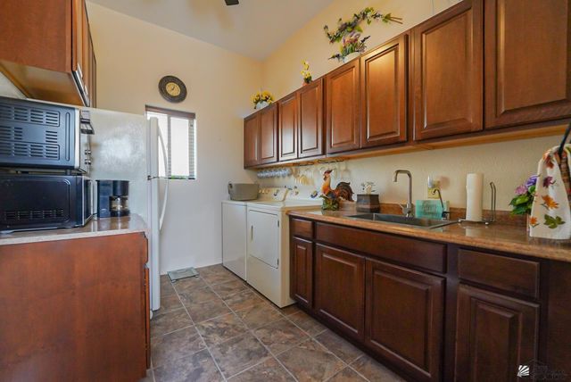 12729 E 49 St, Yuma, AZ 85367