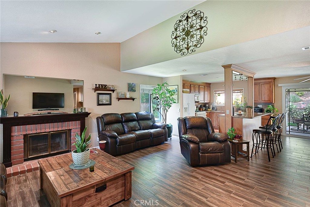 27921 Beechnut Circle, Valencia, CA 91354 — photo 4