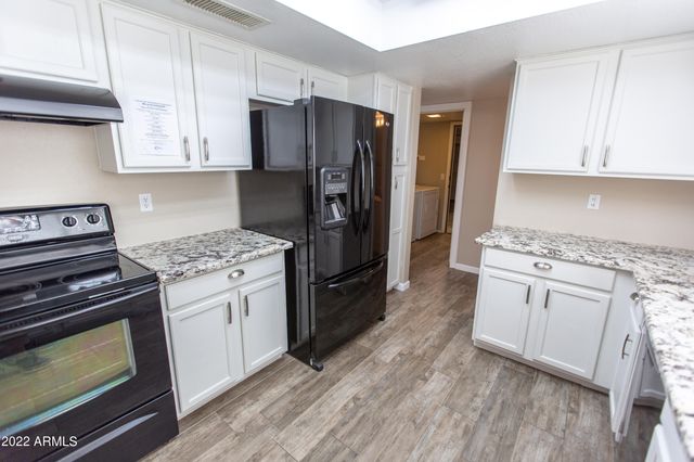 19432 N 50th Avenue, Glendale, AZ 85308