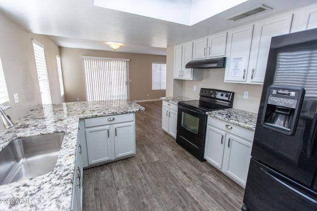 19432 N 50th Avenue, Glendale, AZ 85308