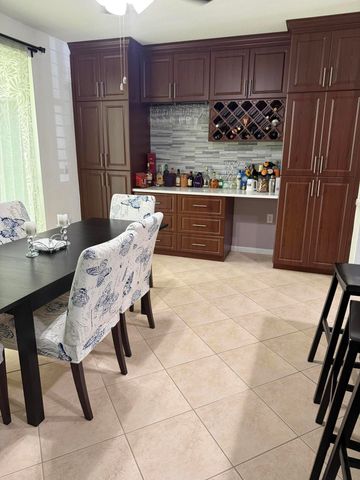 2589 SW 82nd Avenue 105, Miramar, FL 33025
