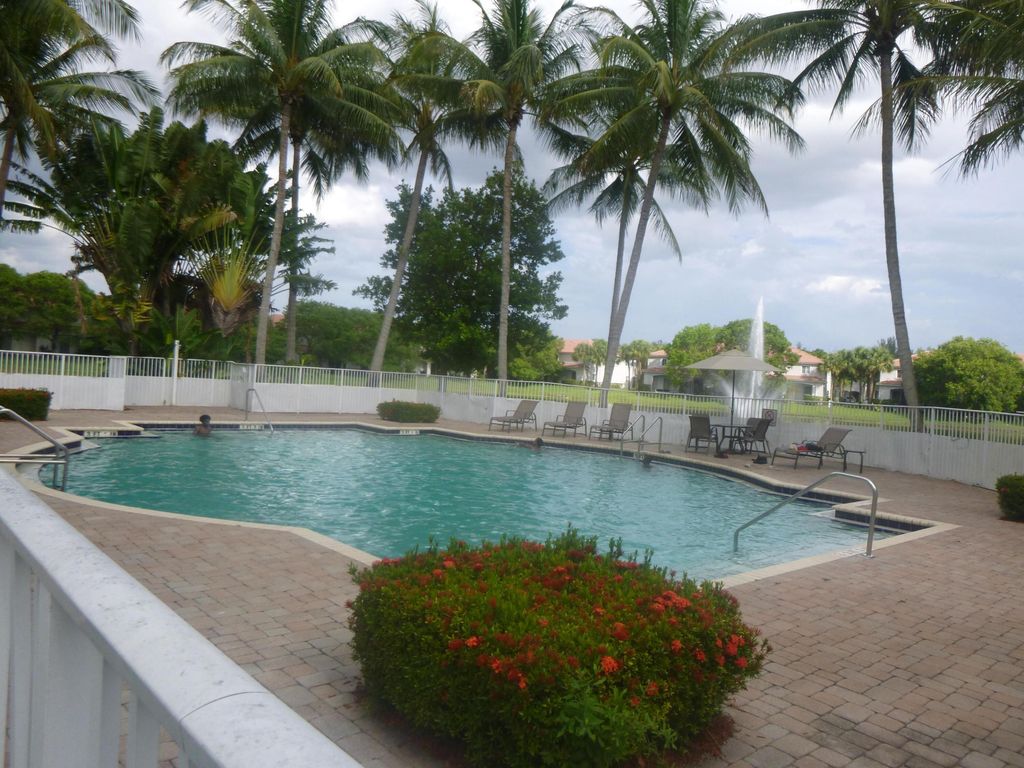 2589 SW 82nd Avenue 105, Miramar, FL 33025
