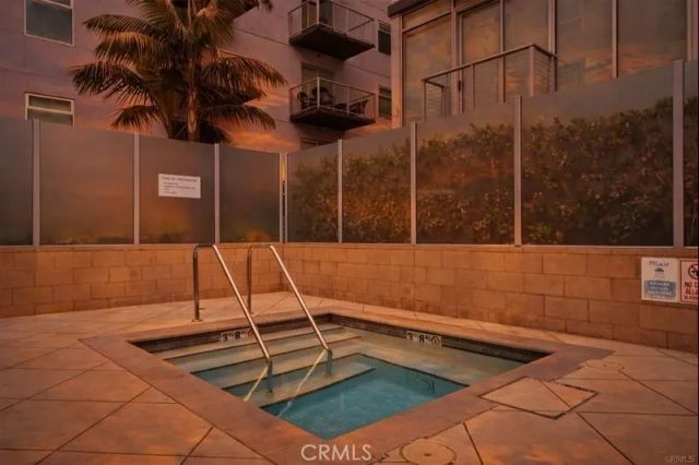 645 W 9th, Los Angeles, CA 90015