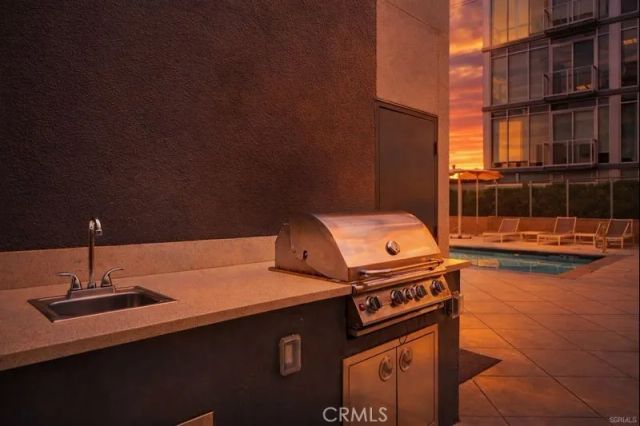 645 W 9th, Los Angeles, CA 90015