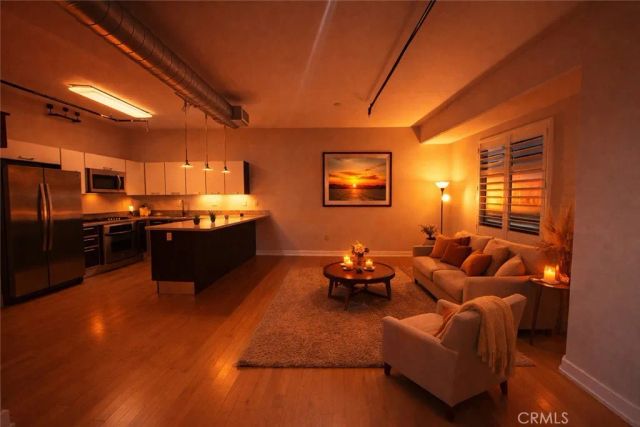 645 W 9th, Los Angeles, CA 90015