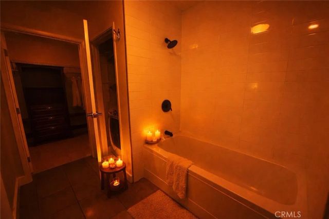 645 W 9th, Los Angeles, CA 90015