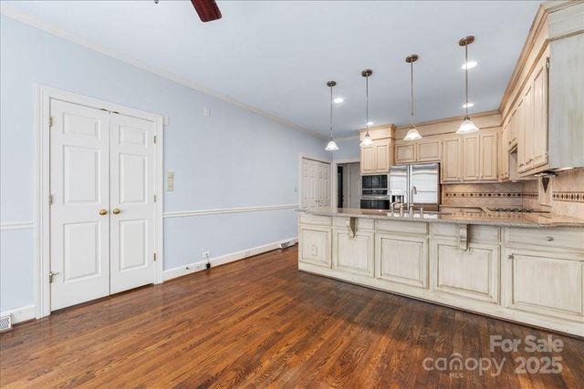 5922 Sharon Hills Road, Charlotte, NC 28210