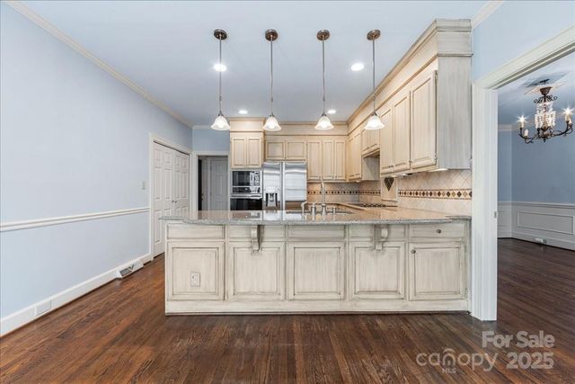 5922 Sharon Hills Road, Charlotte, NC 28210