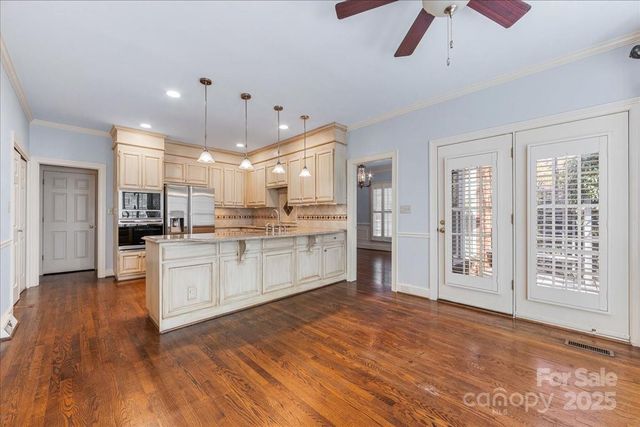 5922 Sharon Hills Road, Charlotte, NC 28210