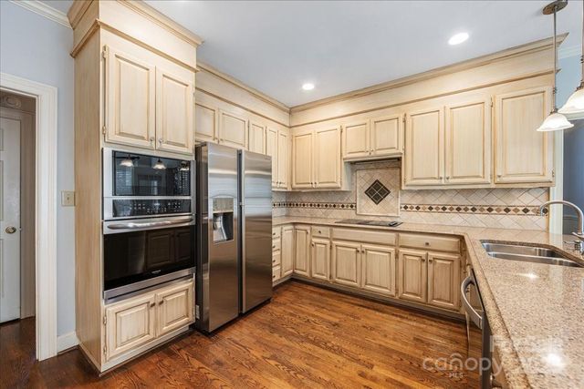 5922 Sharon Hills Road, Charlotte, NC 28210