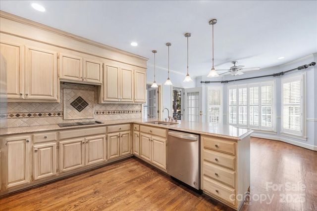 5922 Sharon Hills Road, Charlotte, NC 28210