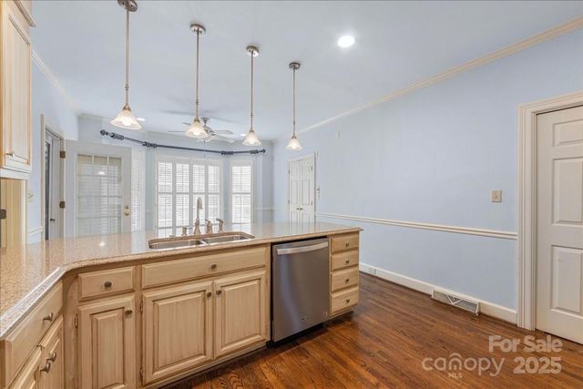 5922 Sharon Hills Road, Charlotte, NC 28210