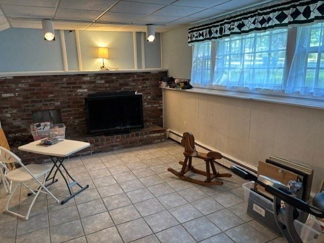 29 Old Coach Road, Canton, MA 02021