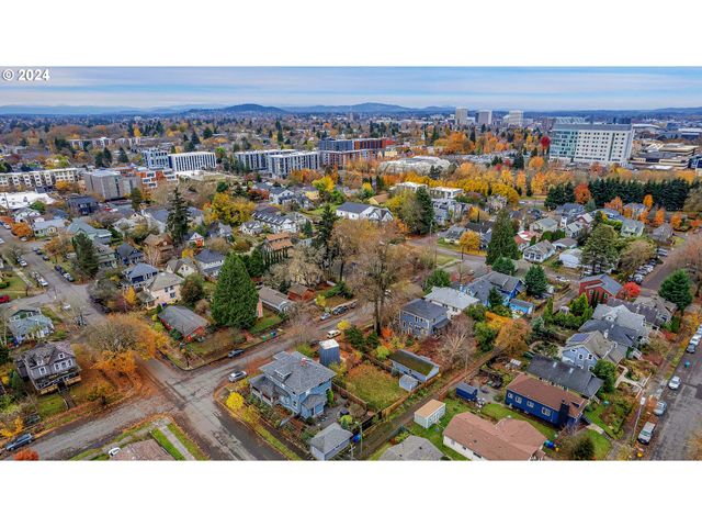 3625 N COMMERCIAL Ave, Portland, OR 97227