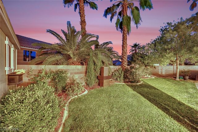 1437 Blazing Sand Street, Las Vegas, NV 89110
