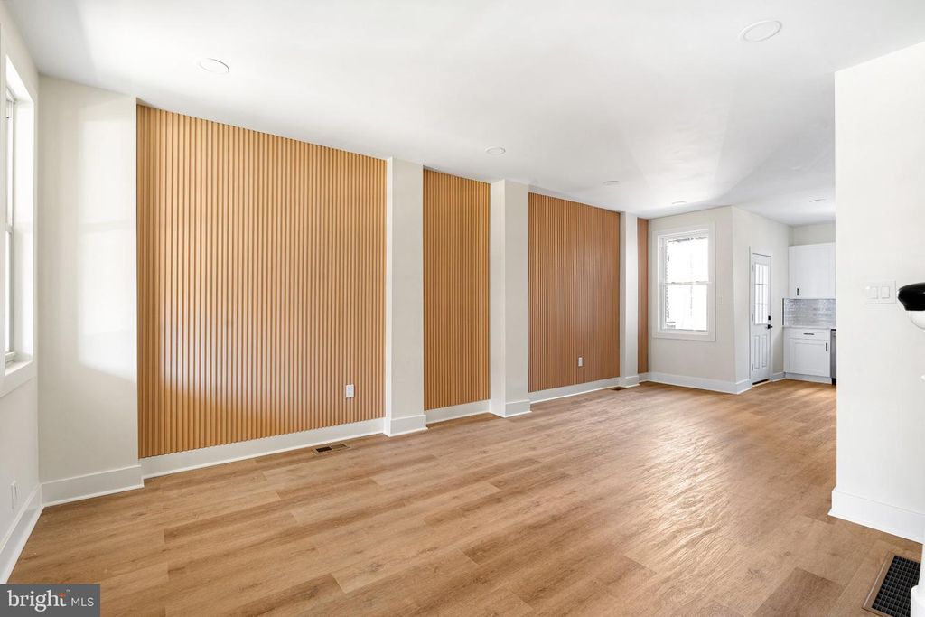1633 S LINDENWOOD ST, PHILADELPHIA, PA 19143 — exterior