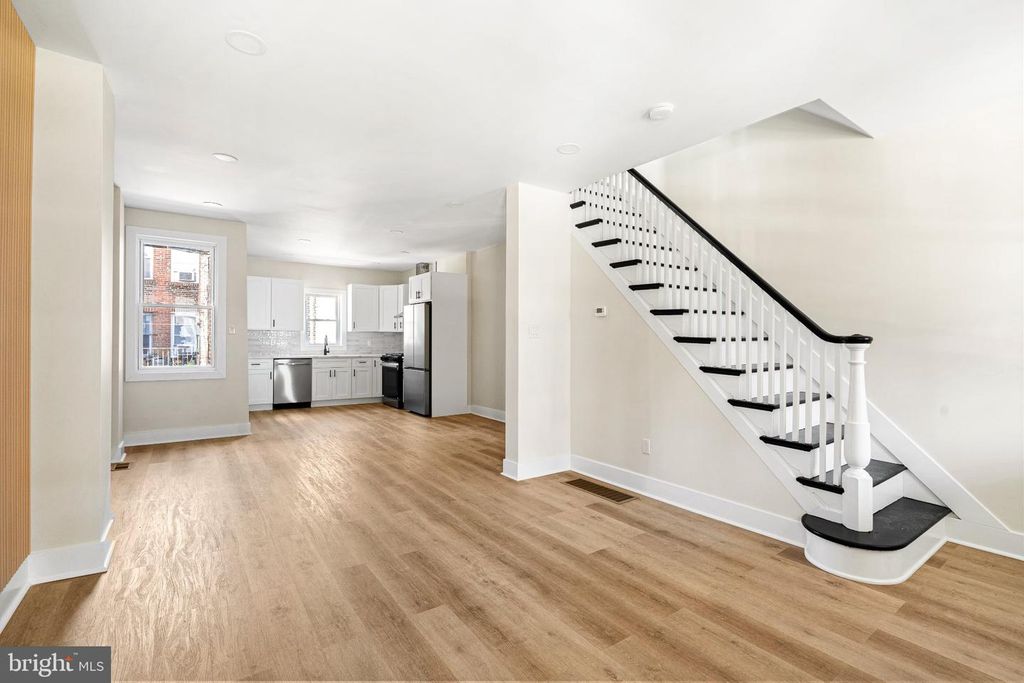 1633 S LINDENWOOD ST, PHILADELPHIA, PA 19143 — photo 2