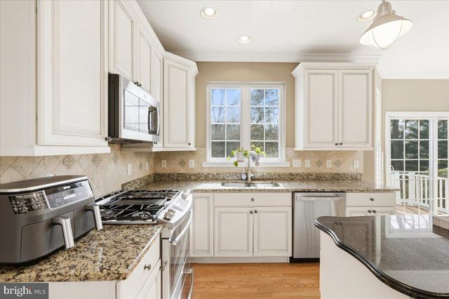 13 LONGWORTH COURT, West Creek, NJ 08092