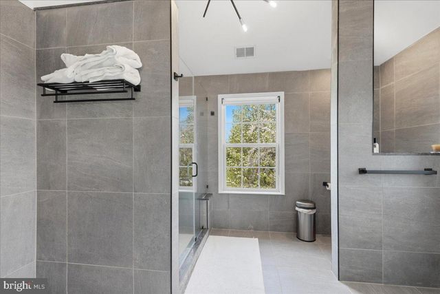 13 LONGWORTH COURT, West Creek, NJ 08092