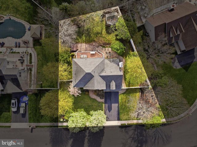 13 LONGWORTH COURT, West Creek, NJ 08092