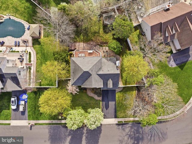 13 LONGWORTH COURT, West Creek, NJ 08092