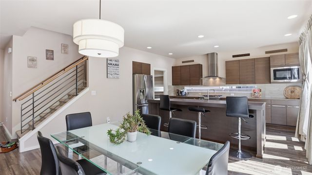 3709 NE 24th Street, Renton, WA 98056