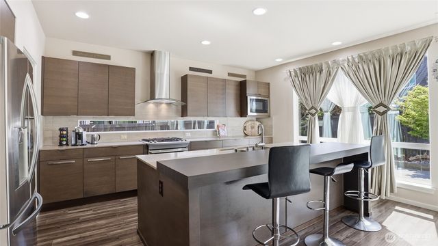 3709 NE 24th Street, Renton, WA 98056