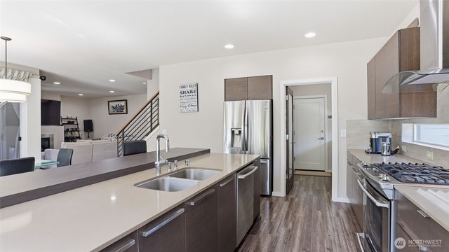 3709 NE 24th Street, Renton, WA 98056