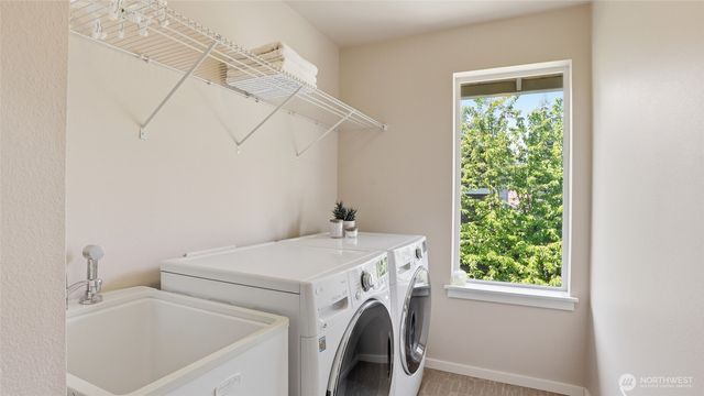 3709 NE 24th Street, Renton, WA 98056