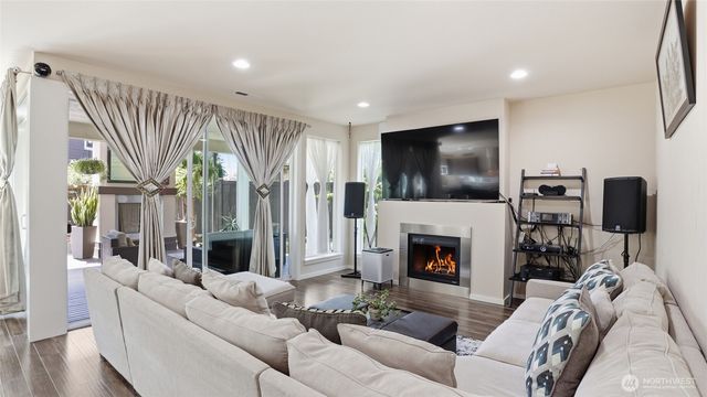 3709 NE 24th Street, Renton, WA 98056