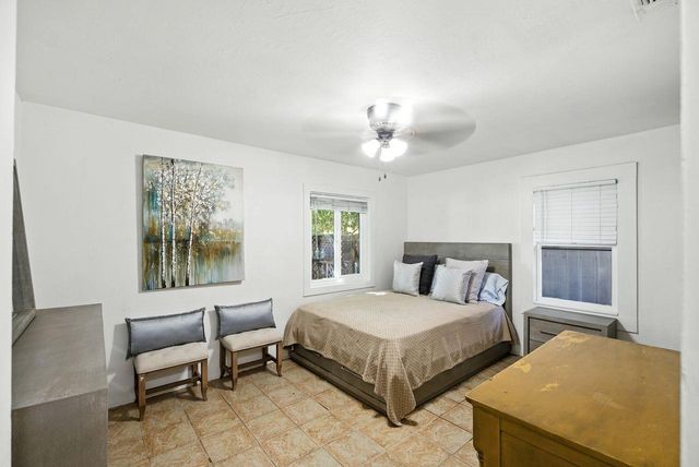 4037 42nd St, Sacramento, CA 95820