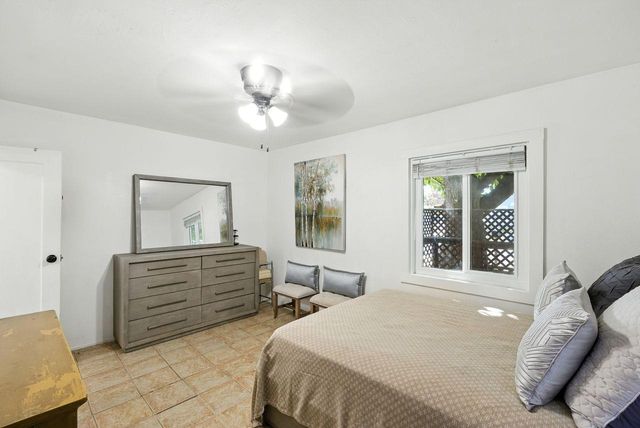 4037 42nd St, Sacramento, CA 95820