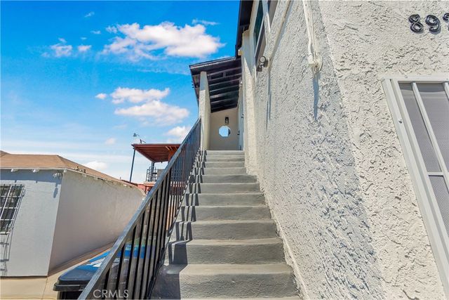 8921 Wadsworth, Los Angeles, CA 90002