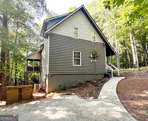111 Milton Way, Sautee Nacoochee, GA 30571