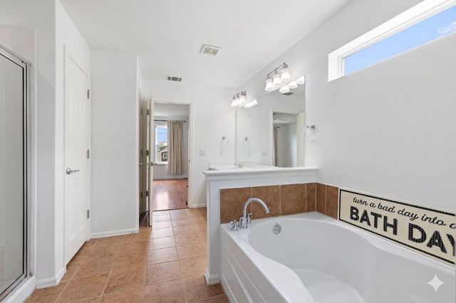 1121 Sweet Gum Dr, Kyle, TX 78640