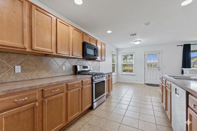 1121 Sweet Gum Dr, Kyle, TX 78640