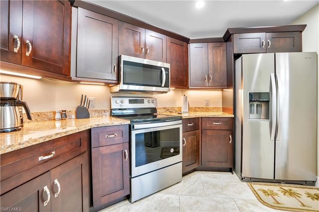 1627 SW 14th ST, Cape Coral, FL 33991