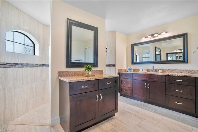 1627 SW 14th ST, Cape Coral, FL 33991