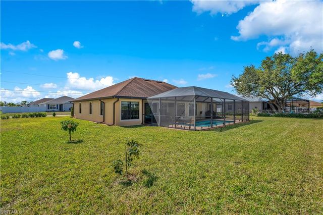 1627 SW 14th ST, Cape Coral, FL 33991