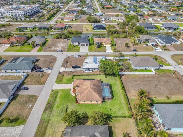 1627 SW 14th ST, Cape Coral, FL 33991