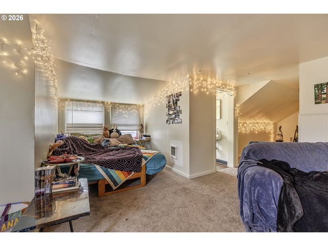 1701 ASH St, Forest Grove, OR 97116