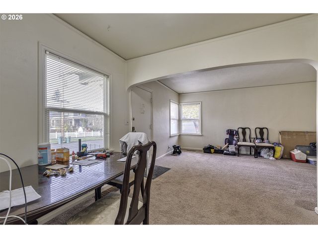 1701 ASH St, Forest Grove, OR 97116