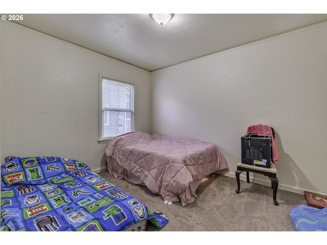 1701 ASH St, Forest Grove, OR 97116