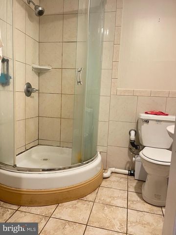 2702 S DARIEN ST, Philadelphia, PA 19148