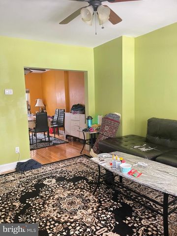 2702 S DARIEN ST, Philadelphia, PA 19148